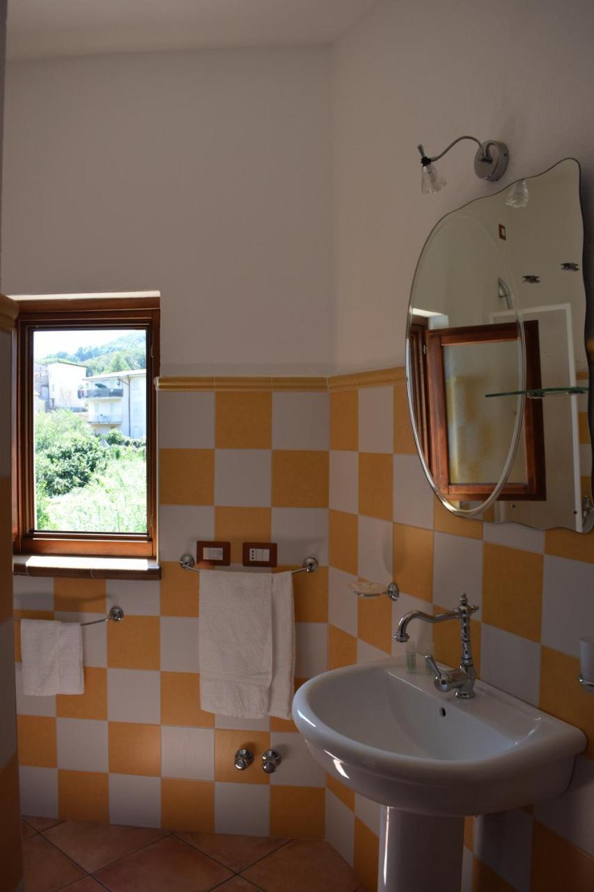 Country House B&B Antica Dimora Del Sole Camerota Exterior photo